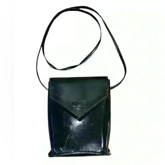 Vintage Nine West Black Italian Made Leather structured bucket Crossbody Bag - Picture 1 of 10